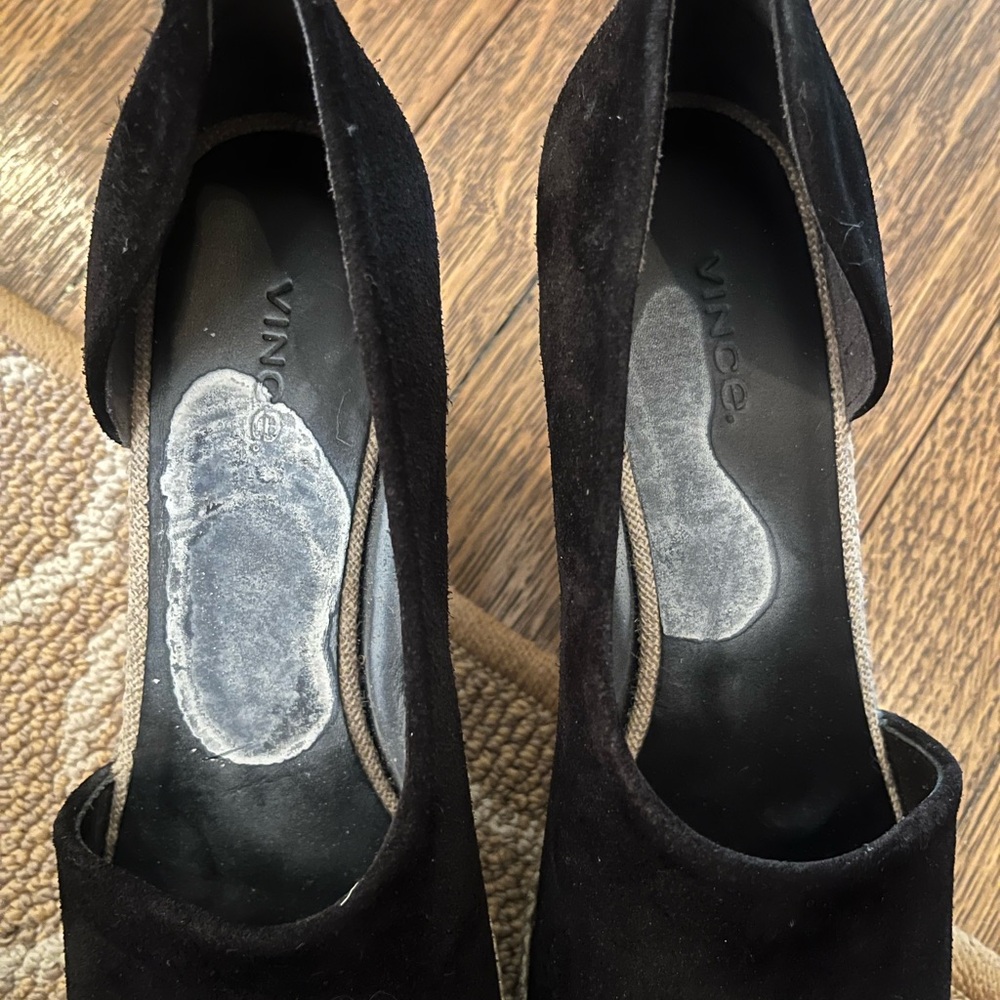 Adrienne Vittadini Sport Wedge - Picture 2 of 3